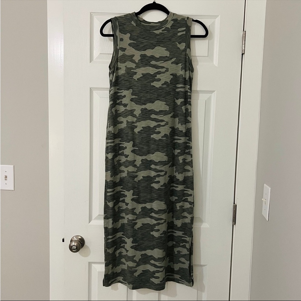 XS Universal Thread Dress